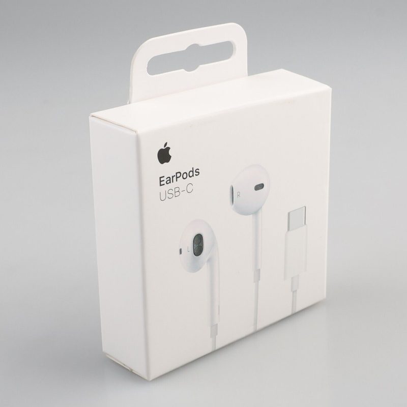 Apple EarPods (USB-C).